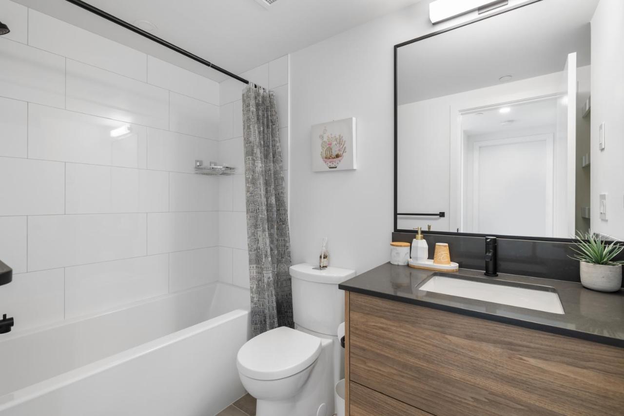 Brand New Luxury Downtown Near The Beach #13 Kelowna Extérieur photo