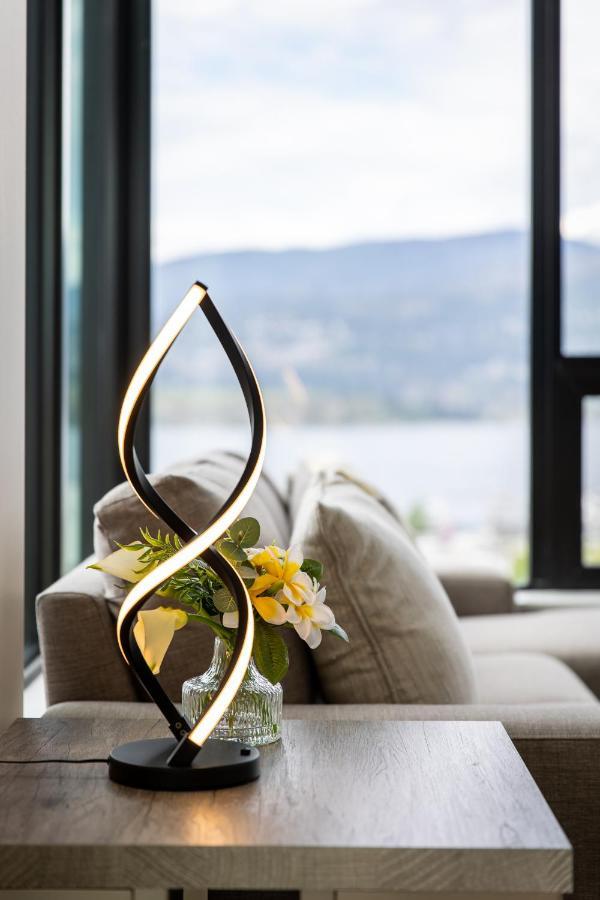 Brand New Luxury Downtown Near The Beach #13 Kelowna Extérieur photo