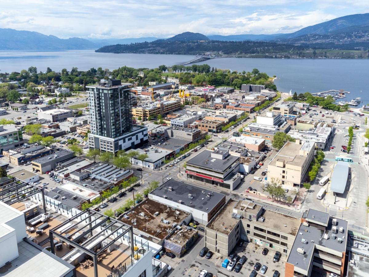 Brand New Luxury Downtown Near The Beach #13 Kelowna Extérieur photo