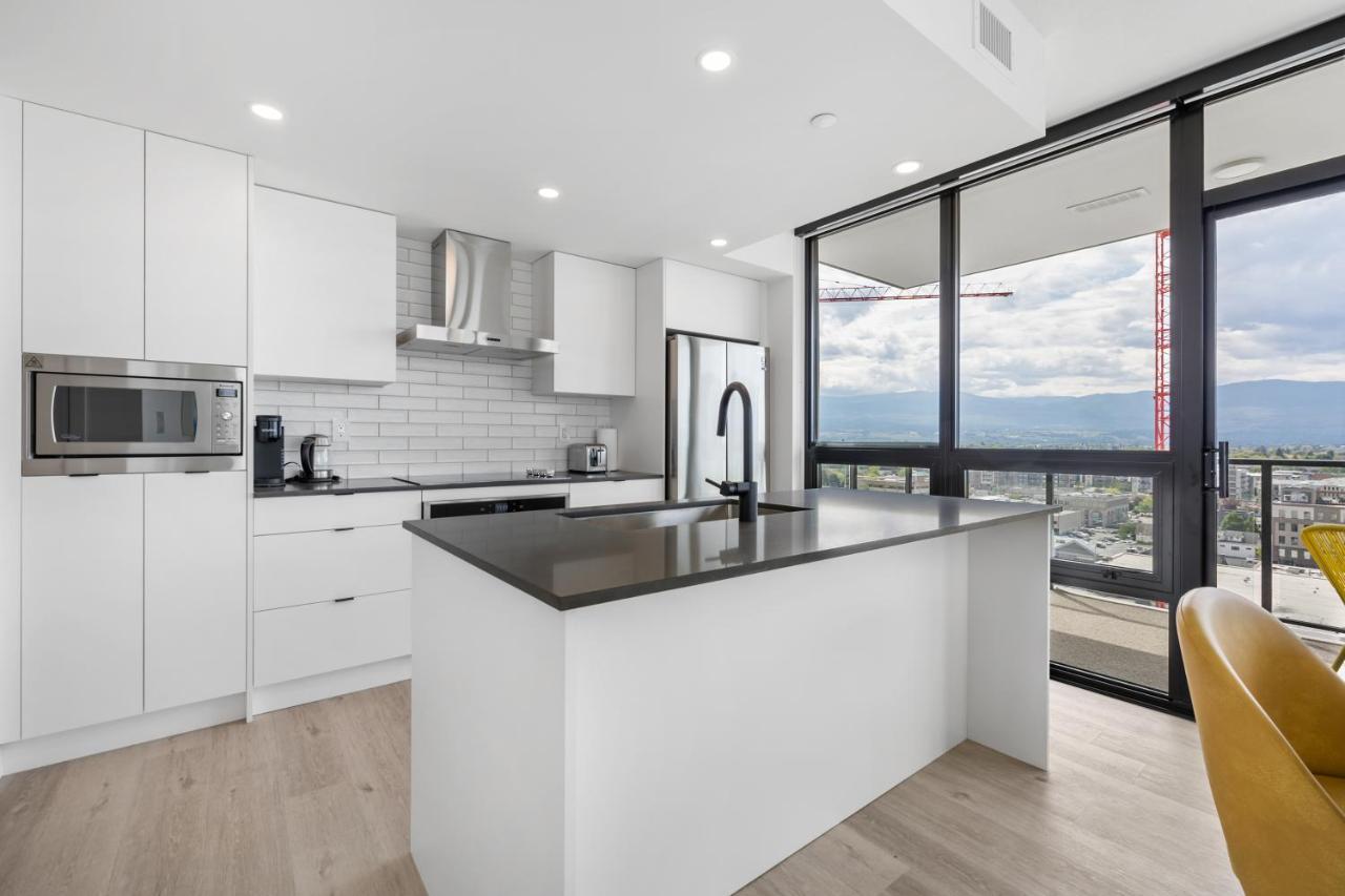Brand New Luxury Downtown Near The Beach #13 Kelowna Extérieur photo
